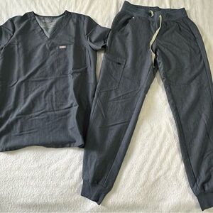 Figs denim gray scrub set xs/p